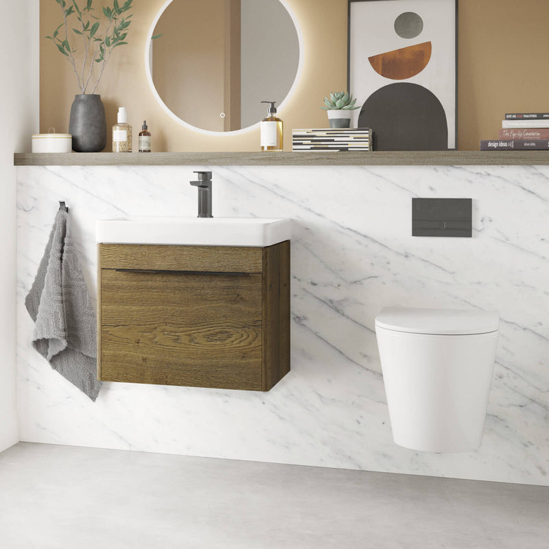 Lux Round Rimless Wall Hung Toilet & Soft Close Seat - Brushed Brass Fittings